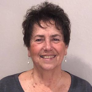 Meet your Posher, Holly